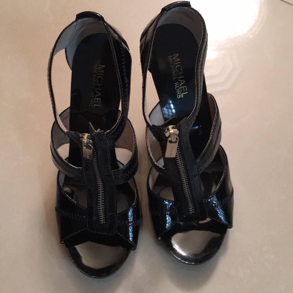 Michael kors black patent leather heels